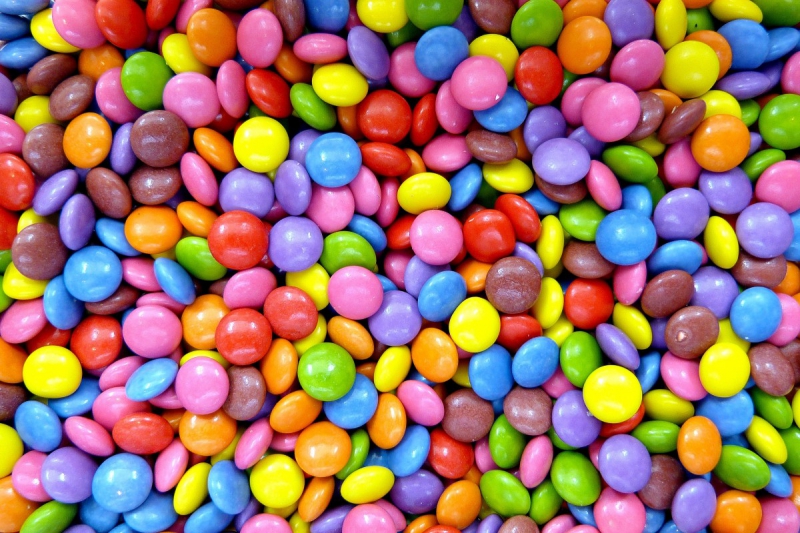 confiserie-AURIBEAU SUR SIAGNE-min_smarties_confectionery_lenses-1150911